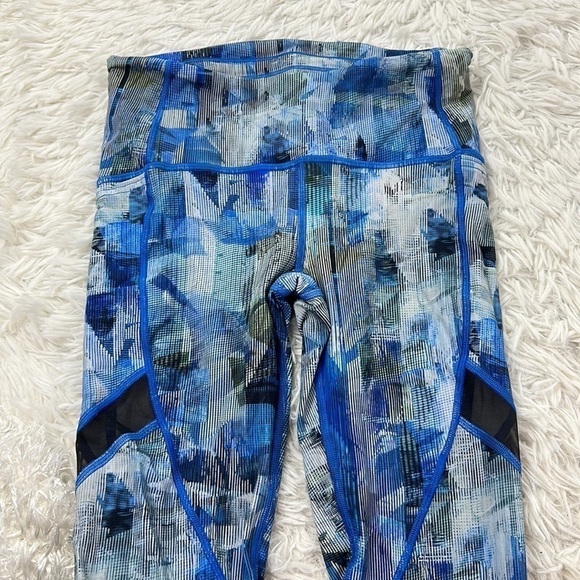 Lululemon On Pace Tight 7/8 *25" Sun Dazed Multi Blue / Super Dark - Picture 4 of 8